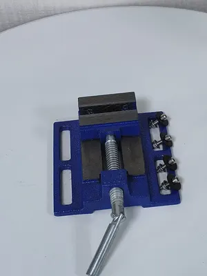 V2 Standard Bench Vise jaws opened, seen from above